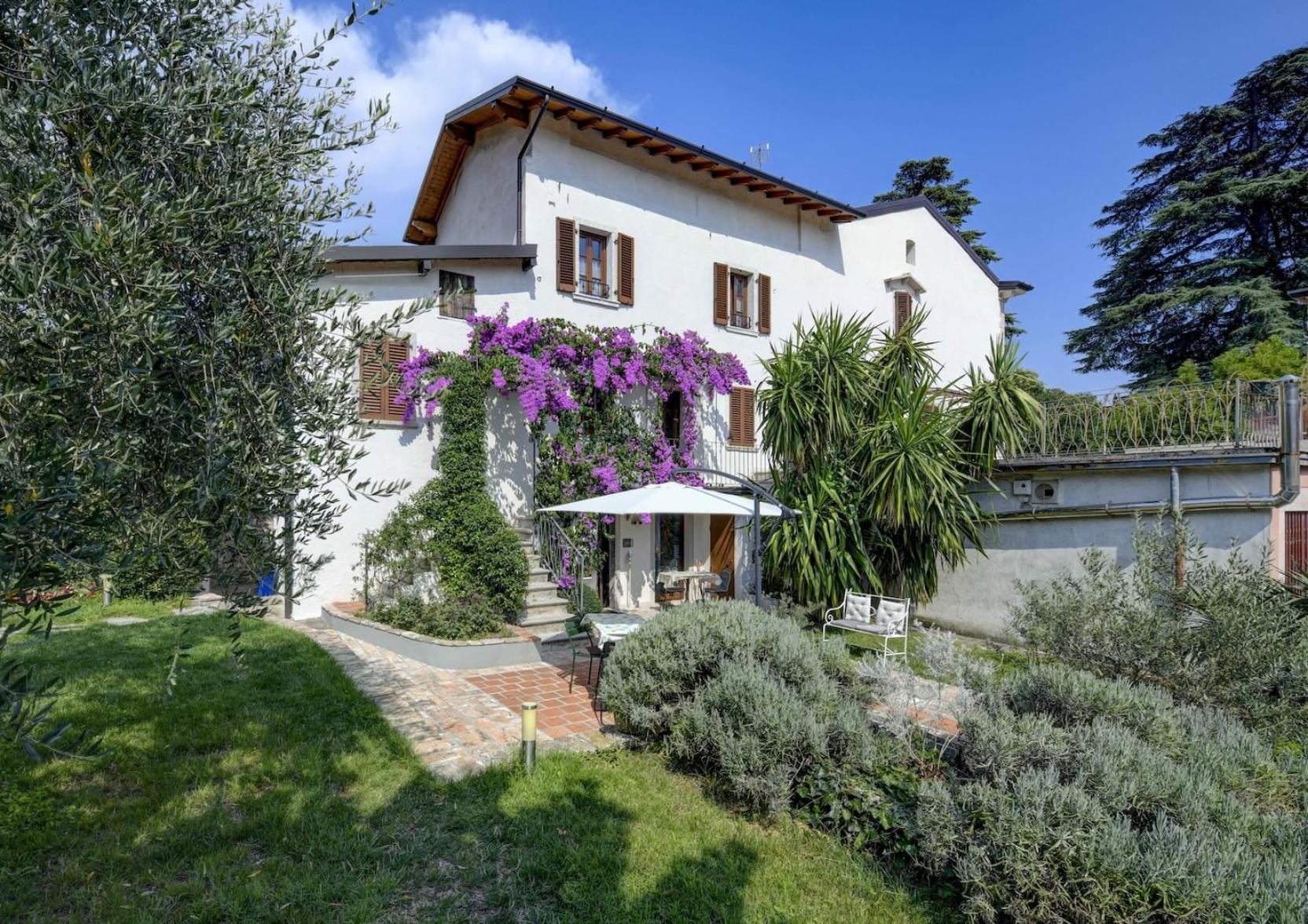 Il Nido Dei Gufi Bed And Breakfast Toscolano Maderno Exterior photo
