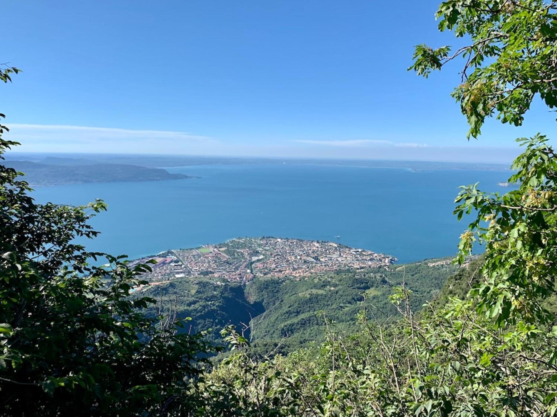 Il Nido Dei Gufi Bed And Breakfast Toscolano Maderno Exterior photo