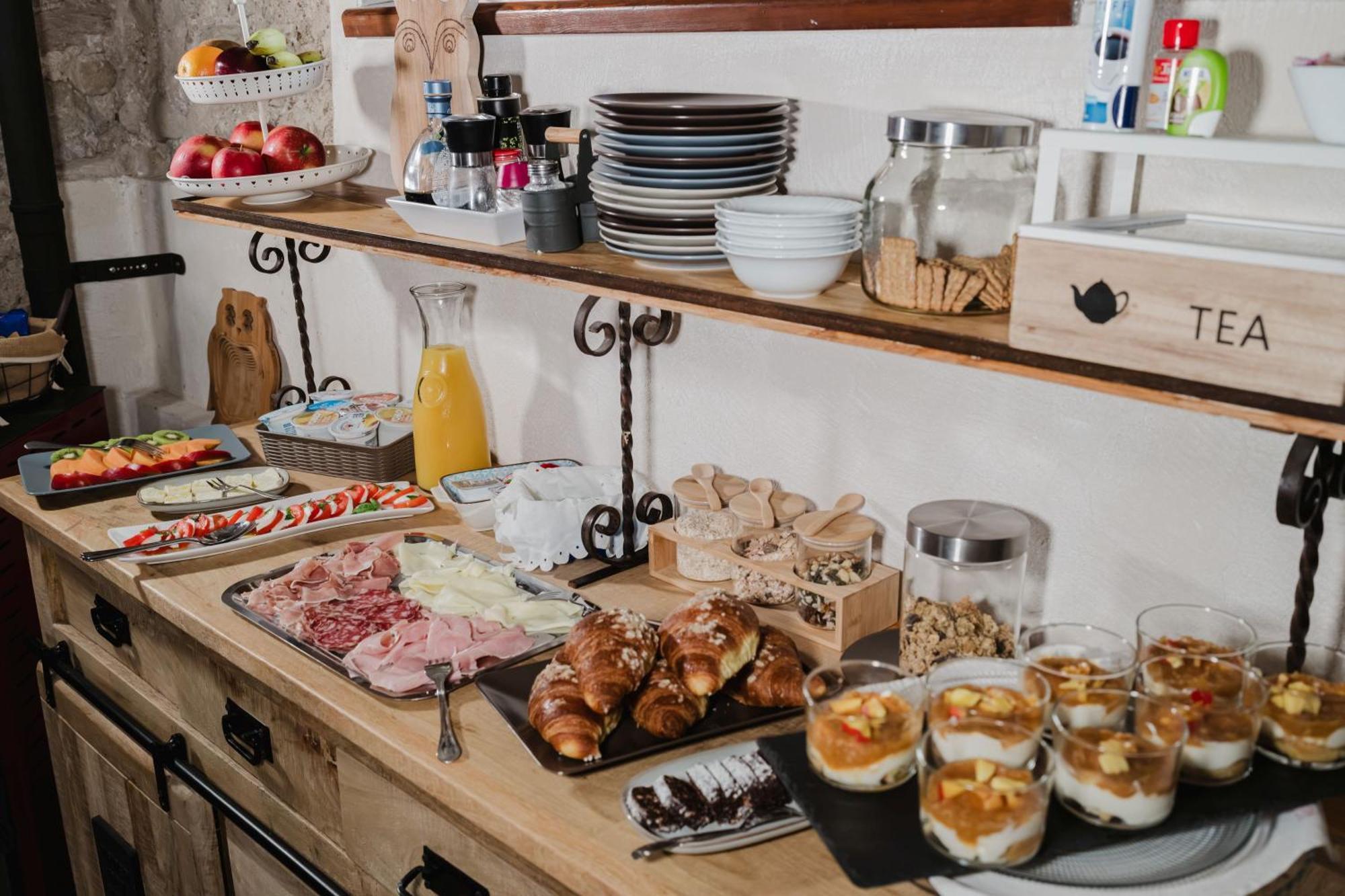 Il Nido Dei Gufi Bed And Breakfast Toscolano Maderno Exterior photo
