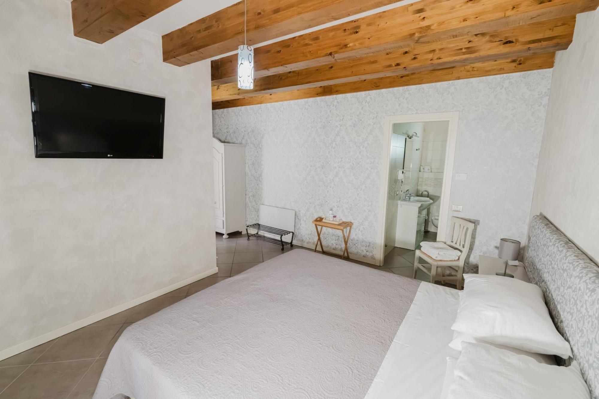 Il Nido Dei Gufi Bed And Breakfast Toscolano Maderno Exterior photo